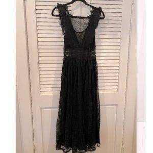 Lulu’s Completely Lovestruck Black Lace Midi Dress